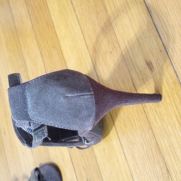 Fringe Heels - Picture 3 of 10